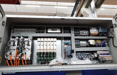 TOP LEVEL ELECTRONICS